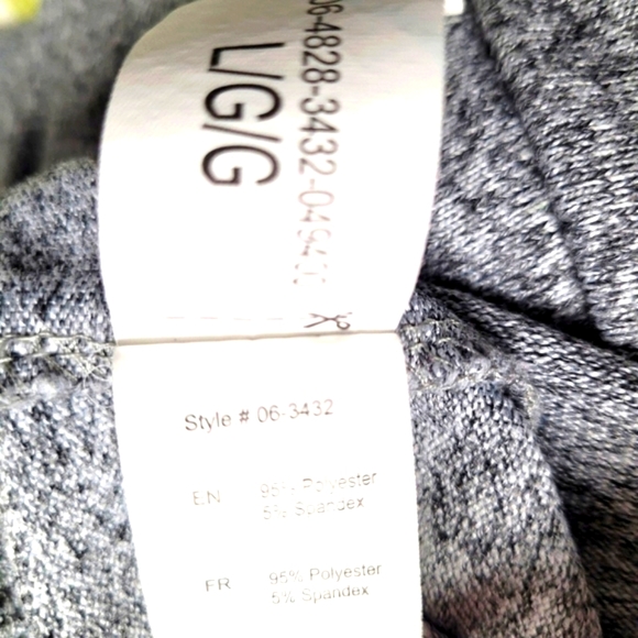 Oversized Grey Top - Picture 8 of 9